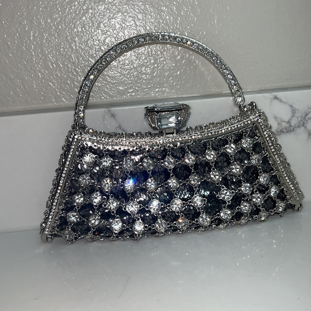 clutch - Picture 2 of 6